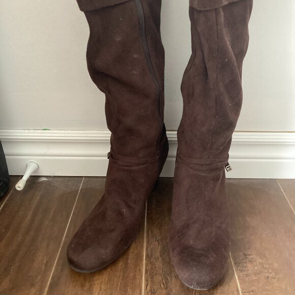 Brown Boots - Picture 1 of 9